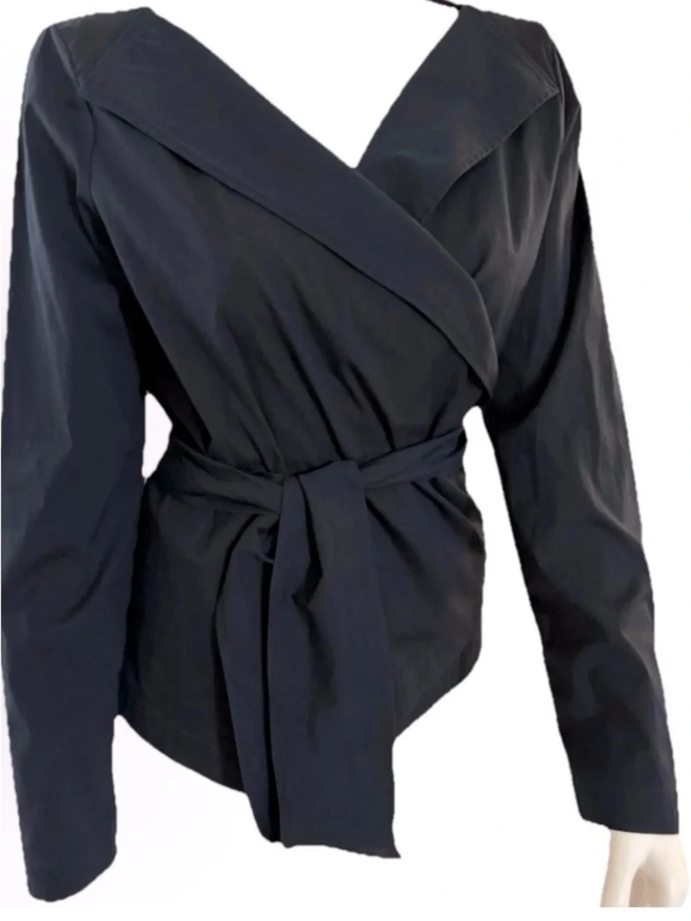 Escada women's long sleeve wrap
Blouse - Picture 2 of 9